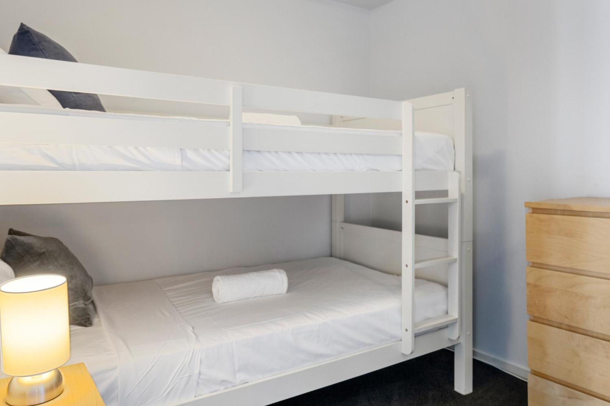 Oceanique - Ocean View 2bdr Parking Netflix Pool Gold Coast